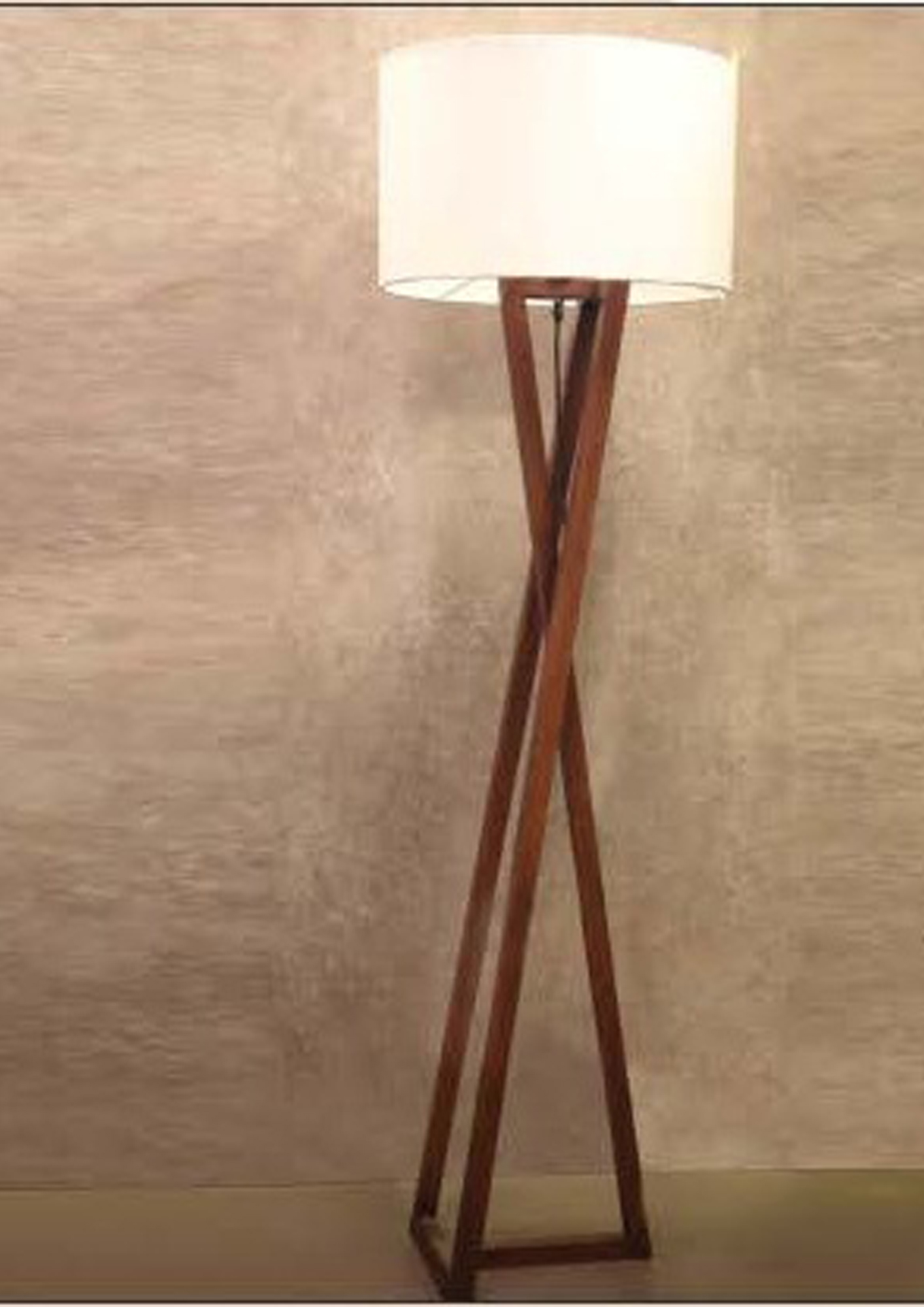 Beyond Lights - Wood Tripod Lamp- GL